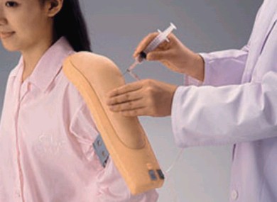 �߼������ϱۼ���ע��ѵ��ģ��